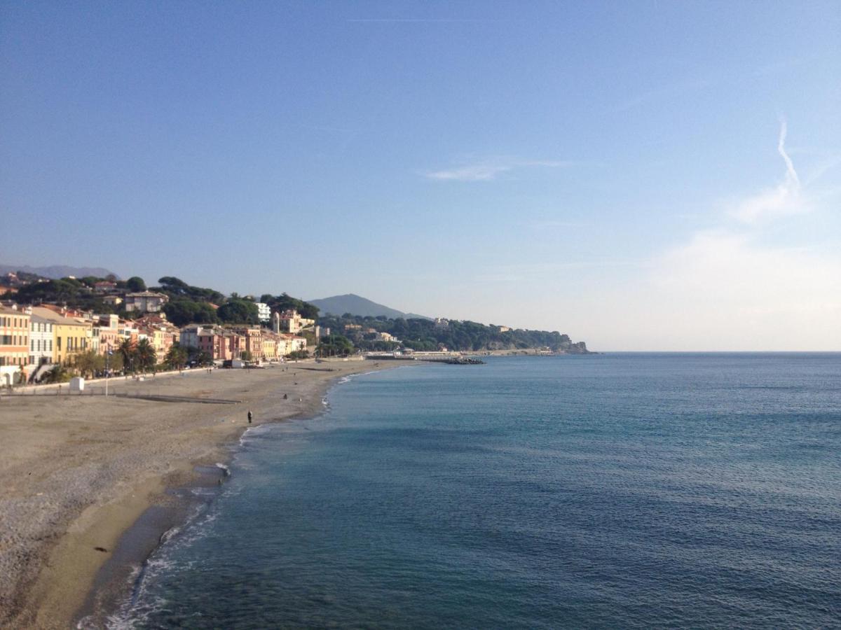 Il Mare In Piazza Apartamento Albisola Superiore Exterior foto