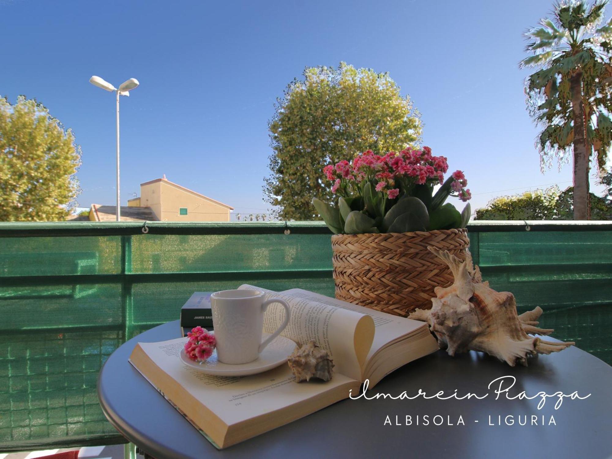 Il Mare In Piazza Apartamento Albisola Superiore Exterior foto